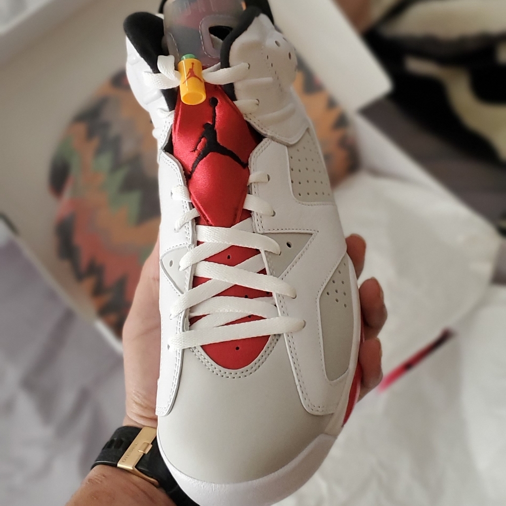 Shoes - Picture 6 of 8